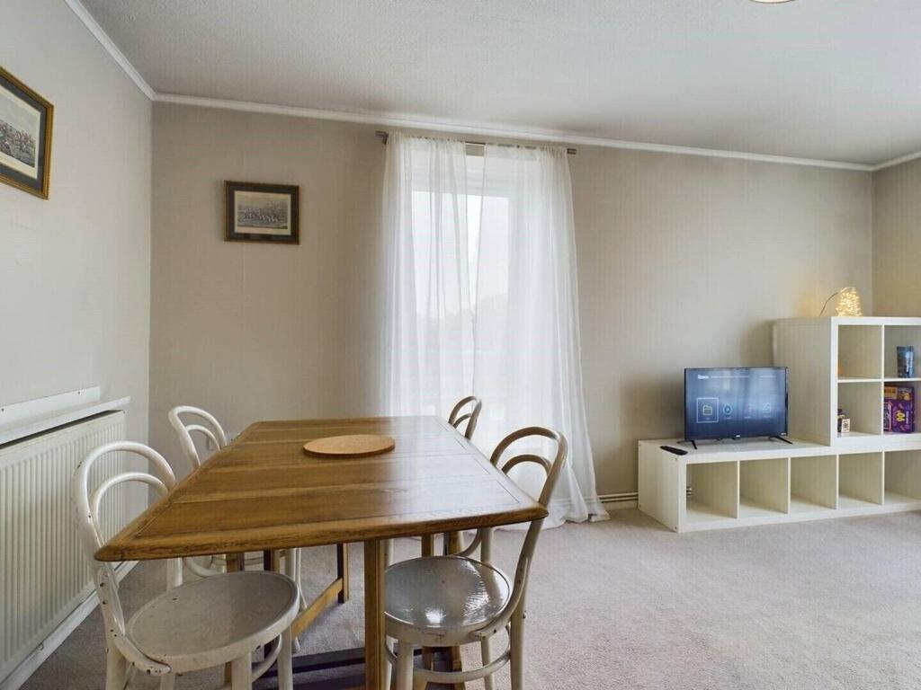 Cozy 1br Flat Walk From Fields Sleeps 2 Pass The Keys Appartamento *